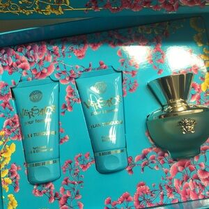 Versace Dylan Turquoise Gift Set